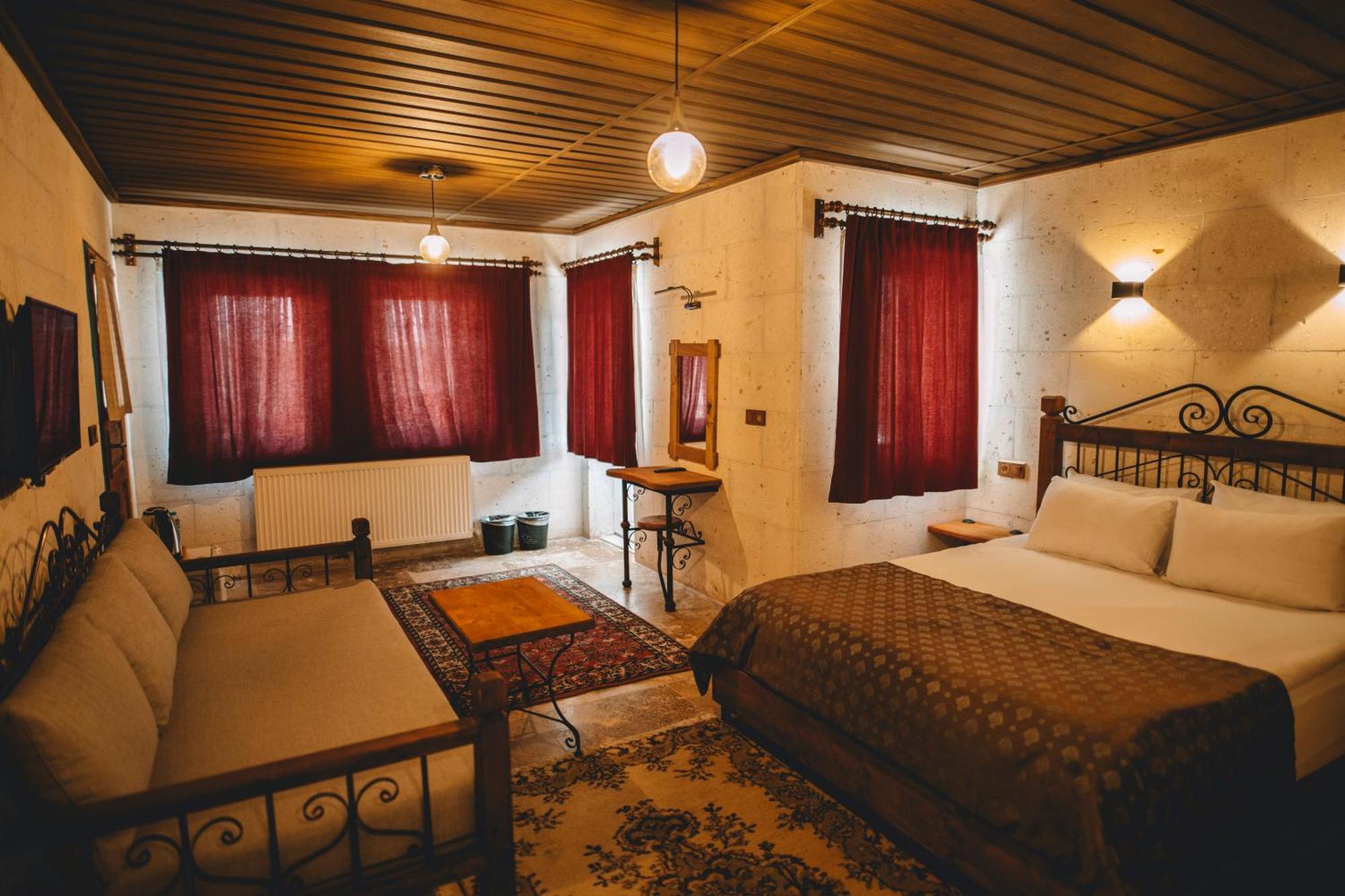 괴레메 Cavusin Cave House-Cappadocia B&B 외부 사진