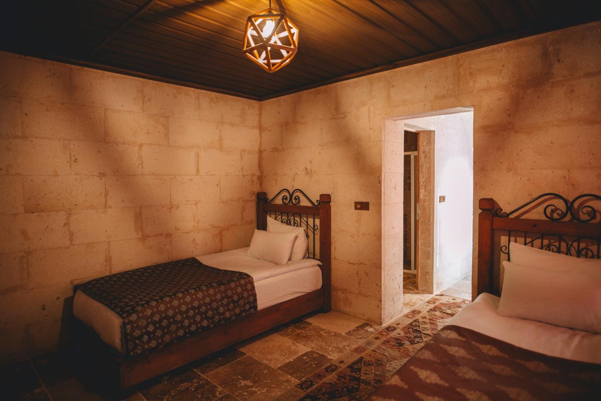 괴레메 Cavusin Cave House-Cappadocia B&B 외부 사진