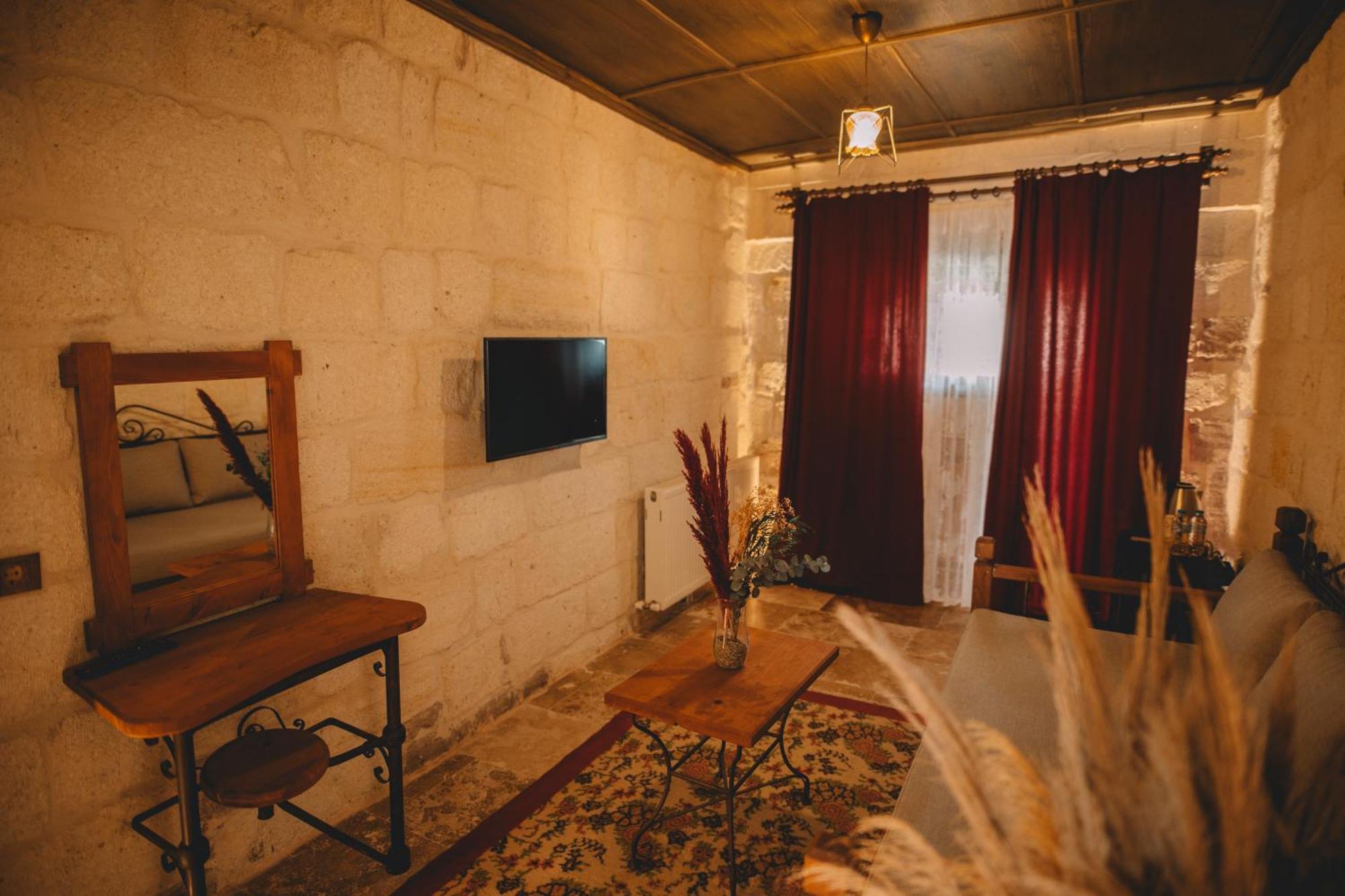 괴레메 Cavusin Cave House-Cappadocia B&B 외부 사진